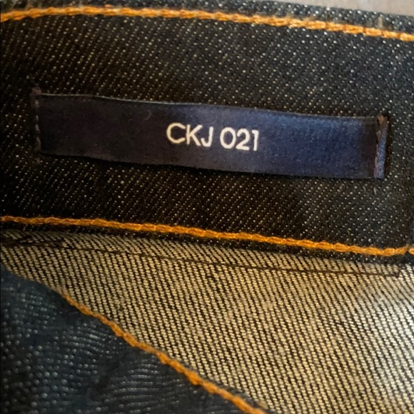 Calvin Klein Mid Rise Slim Jeans  | CKJ 021 - Picture 3 of 7